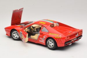 Ferrari 288 GTO #40 Rouge Bburago 1:18 3027-P4 Métal — image 5 sur 8