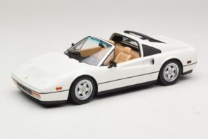 Ferrari 328 GTS US Version Blanc KK-Scale 1:18 Ferrari 328 GTS US Version Blanc KK-Scale 1:18 KKDC181703 Métal