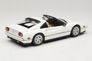 Ferrari 328 GTS US Version Blanc KK-Scale 1:18 KKDC181703 Métal — image 3 sur 7