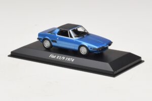 Fiat X1/9 Bleu Maxichamps 1:43 940121661 Métal — image 3 sur 5