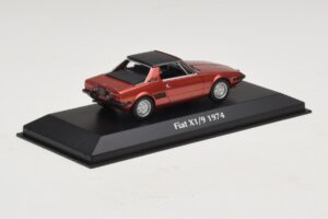 Fiat X1/9 Rouge Maxichamps 1:43 940121662 Métal — image 2 sur 5