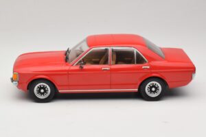 Ford Consul Rouge MCG 1:18 MCG18568 Métal — image 3 sur 6