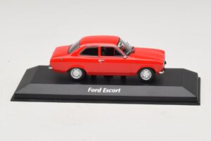 Ford Escort Mk1 Rouge Maxichamps 1:43 940081001 Métal