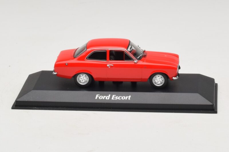 Ford Escort Mk1 Rouge Maxichamps 1:43 940081001 Métal