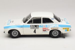 Ford Escort Mk1 RS1600 #4 R. Clark / T. Mason Winners RAC Rally 1972 Minichamps 1:18 100728104 Métal — image 4 sur 8