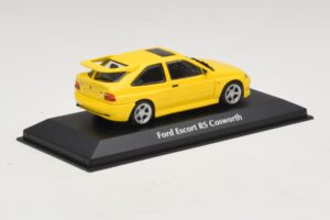 Ford Escort RS Cosworth Jaune Maxichamps 1:43 940082101 Métal — image 2 sur 5