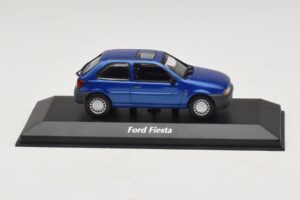 Ford Fiesta Mk4 Bleu Métallisé Maxichamps 1:43 940085061 Métal