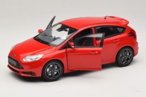 Ford Focus ST Mk2 Rouge Minichamps 1:18 110082002 Métal — image 2 sur 8