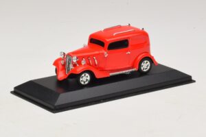 Ford Hot Rod Rouge Minichamps 1:43 400142264 Métal — image 2 sur 5