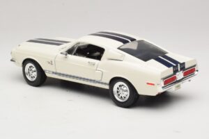 Ford Shelby GT500KR Blanc Road Legends 1:18 92168 Métal — image 7 sur 8
