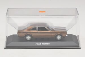 Ford Taunus TC Marron Métallisé Maxichamps 1:43 940081300 Métal — image 4 sur 5