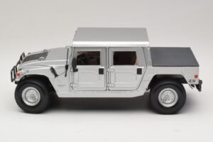 Hummer H1 Hardtop Argent Maisto 1:18 36857 Métal — image 4 sur 8