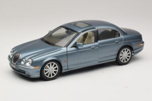 Jaguar S-Type X200 Bleu Maisto 1:18 31865 Métal