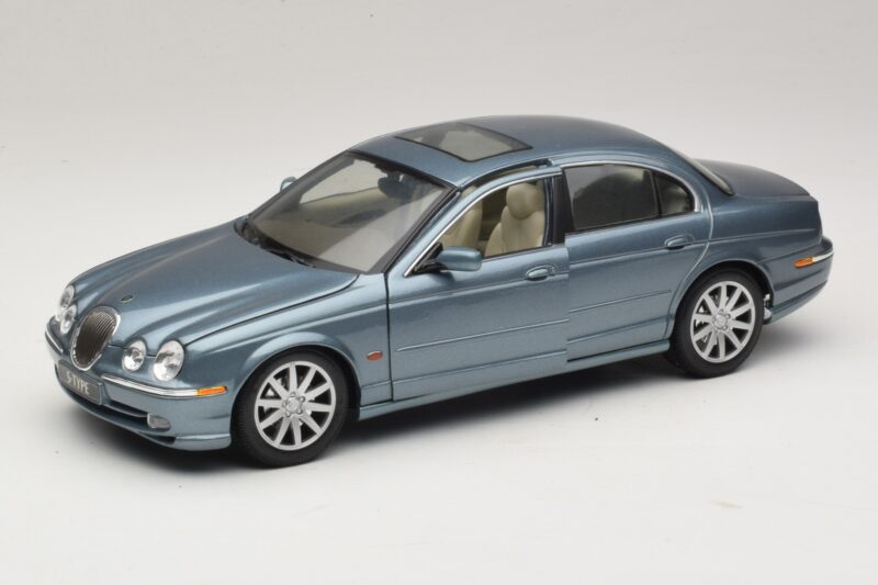 Jaguar S-Type X200 Bleu Maisto 1:18 31865 Métal