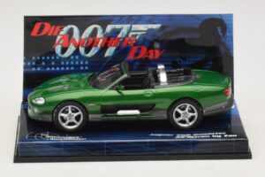 Jaguar XKR X100 Roadster Die Another Day Minichamps 1:43 045149 Métal