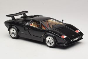 Lamborghini Countach 5000 Quattrovalvole Noir Bburago 1:18 3337 Métal — image 6 sur 8