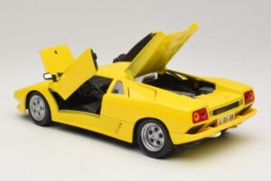 Lamborghini Diablo Jaune Maisto 1:18 32803 Métal — image 5 sur 8
