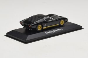 Lamborghini Miura P400 Noir Maxichamps 1:43 940103000 Métal — image 2 sur 5