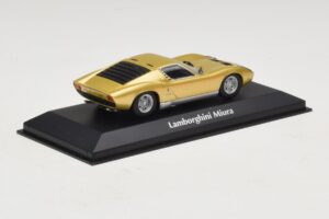 Lamborghini Miura P400 Or Maxichamps 1:43 940103002 Métal — image 2 sur 5