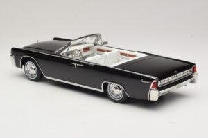 Lincoln Continental Convertible Noir Bad Boys KK-Scale 1:18 KKDC181521 Métal — image 6 sur 7