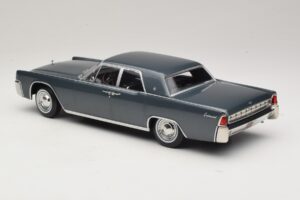 Lincoln Continental Gris Métallisé Marnie KK-Scale 1:18 KKDC181482 Métal — image 5 sur 6