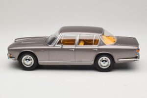 Maserati Quattroporte I Gris Métallisé KK-Scale 1:18 KKDC181511 Métal — image 3 sur 6