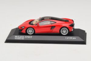 McLaren 570GT Vermillion Red Minichamps 1:43 537154522 Métal
