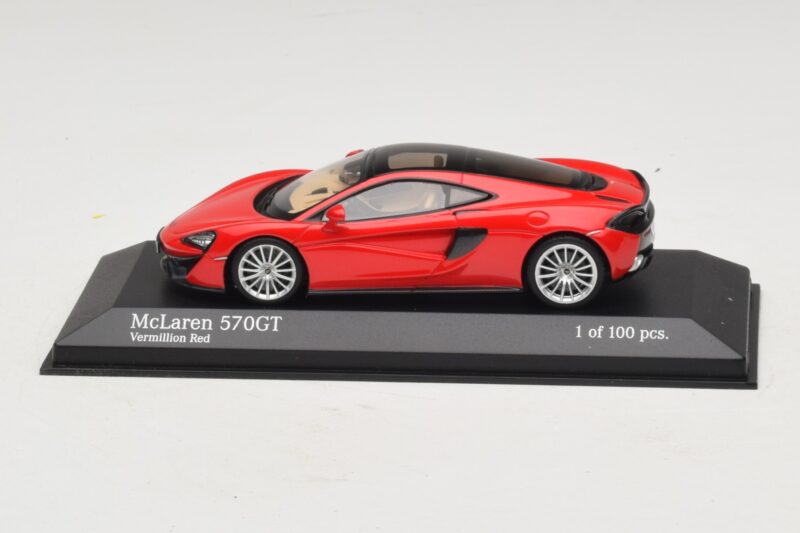 McLaren 570GT Vermillion Red Minichamps 1:43 537154522 Métal