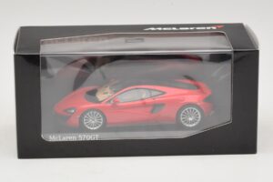 McLaren 570GT Vermillion Red Minichamps 1:43 537154522 Métal — image 5 sur 5