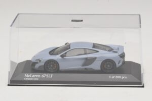 McLaren 675LT Ceramic Grey Minichamps 1:43 537154420 Métal — image 4 sur 5