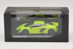 McLaren 675LT Napier Green Minichamps 1:43 537154422 Métal — image 5 sur 5
