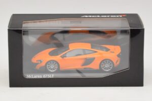 McLaren 675LT Orange Minichamps 1:43 537154421 Métal — image 5 sur 5