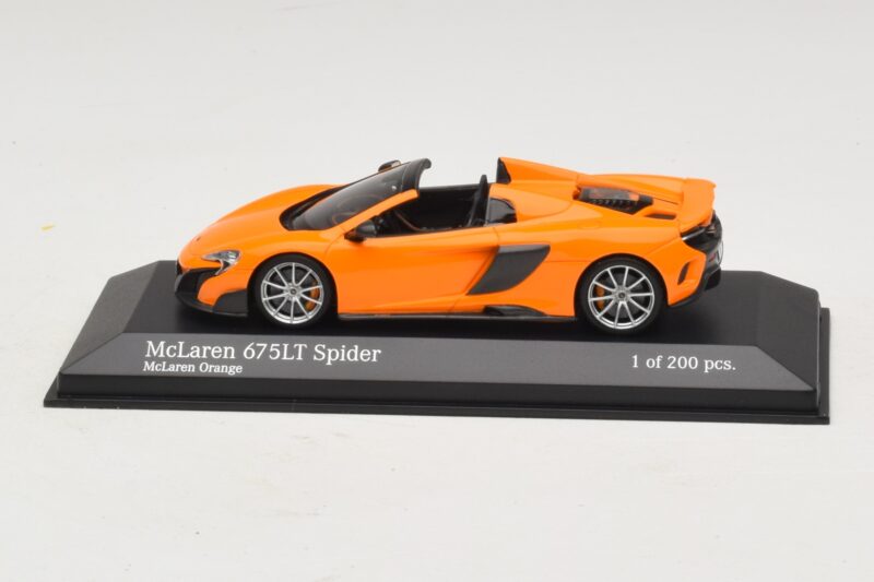McLaren 675LT Spider Orange Minichamps 1:43 McLaren 675LT Spider Orange Minichamps 1:43 537154431 Métal