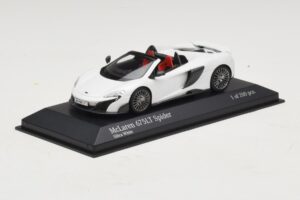 McLaren 675LT Spider Silica White Minichamps 1:43 537154432 Métal — image 2 sur 5