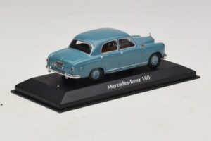 Mercedes 180 W120 Bleu Maxichamps 1:43 940033102 Métal — image 2 sur 5