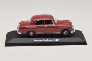 Mercedes 180 W120 Rouge Maxichamps 1:43 940033101 Métal