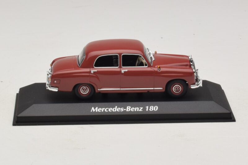 Mercedes 180 W120 Rouge Maxichamps 1:43 940033101 Métal