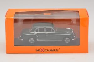 Mercedes 220 S W180 Vert Foncé Maxichamps 1:43 940033001 Métal — image 5 sur 5