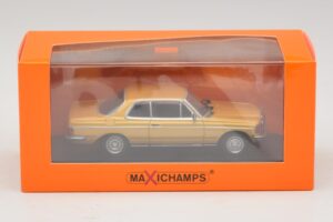 Mercedes 230 CE C123 Or Métallisé Maxichamps 1:43 940032220 Métal — image 5 sur 5