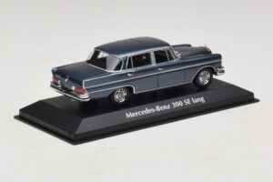 Mercedes 300 SE W112 Lang Bleu Métallisé Maxichamps 1:43 940035200 Métal — image 2 sur 5