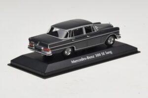 Mercedes 300 SE W112 Lang Gris Foncé Maxichamps 1:43 940035201 Métal — image 2 sur 5