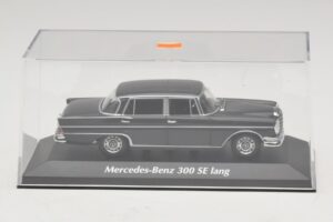 Mercedes 300 SE W112 Lang Gris Foncé Maxichamps 1:43 940035201 Métal — image 4 sur 5