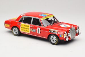 Mercedes 300 SEL 6.8 #1 H. Heyer / Betzler 24 Hours of Nurburgring 1972 Minichamps 1:18 155723401 Métal — image 4 sur 6