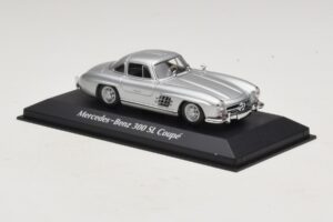 Mercedes 300 SL W198 Argent Maxichamps 1:43 940039000 Métal — image 3 sur 5