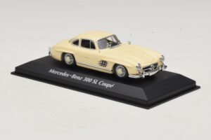 Mercedes 300 SL W198 Blanc Maxichamps 1:43 940039002 Métal — image 3 sur 5