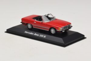 Mercedes 350 SL R107 Rouge Maxichamps 1:43 940033432 Métal — image 3 sur 5