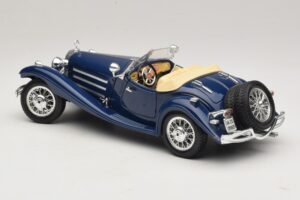 Mercedes 500K Roadster Bleu Bburago 1:20 3070 Métal — image 7 sur 8