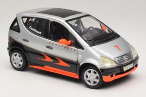 Mercedes A-Class W168 D. Coulthard Argent Maisto 1:18 35841 Métal — image 6 sur 8
