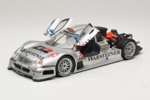 Mercedes CLK GTR #10 Warsteiner 1999 Maisto 1:18 38848 Métal — image 2 sur 8