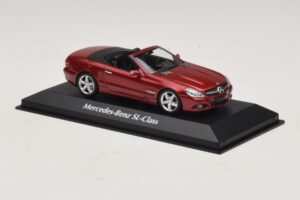Mercedes SL R230 Rouge Métallisé Maxichamps 1:43 940037530 Métal — image 3 sur 5